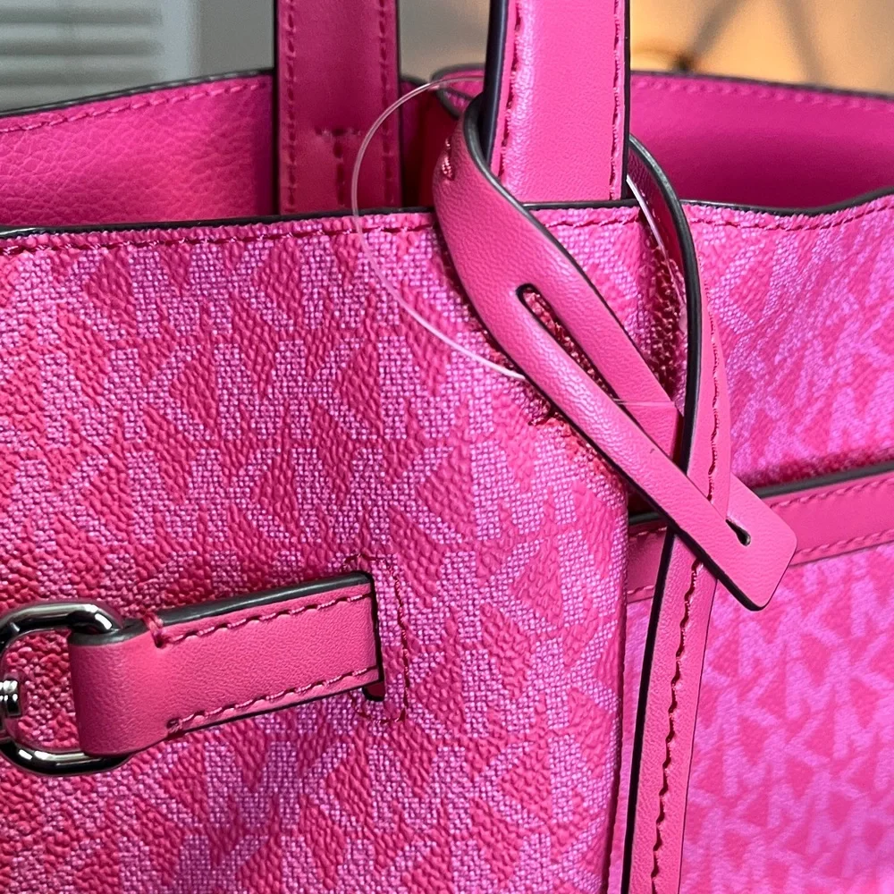 Michael Kors Pink MK Logo Tote with Signature Charm - Picture 3 of 12